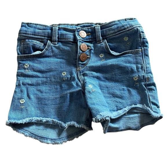 🌼 5/$25 Old Navy Daisy Embroidered Denim Shorts 5T Button Fly Distressed Hem - Picture 1 of 9